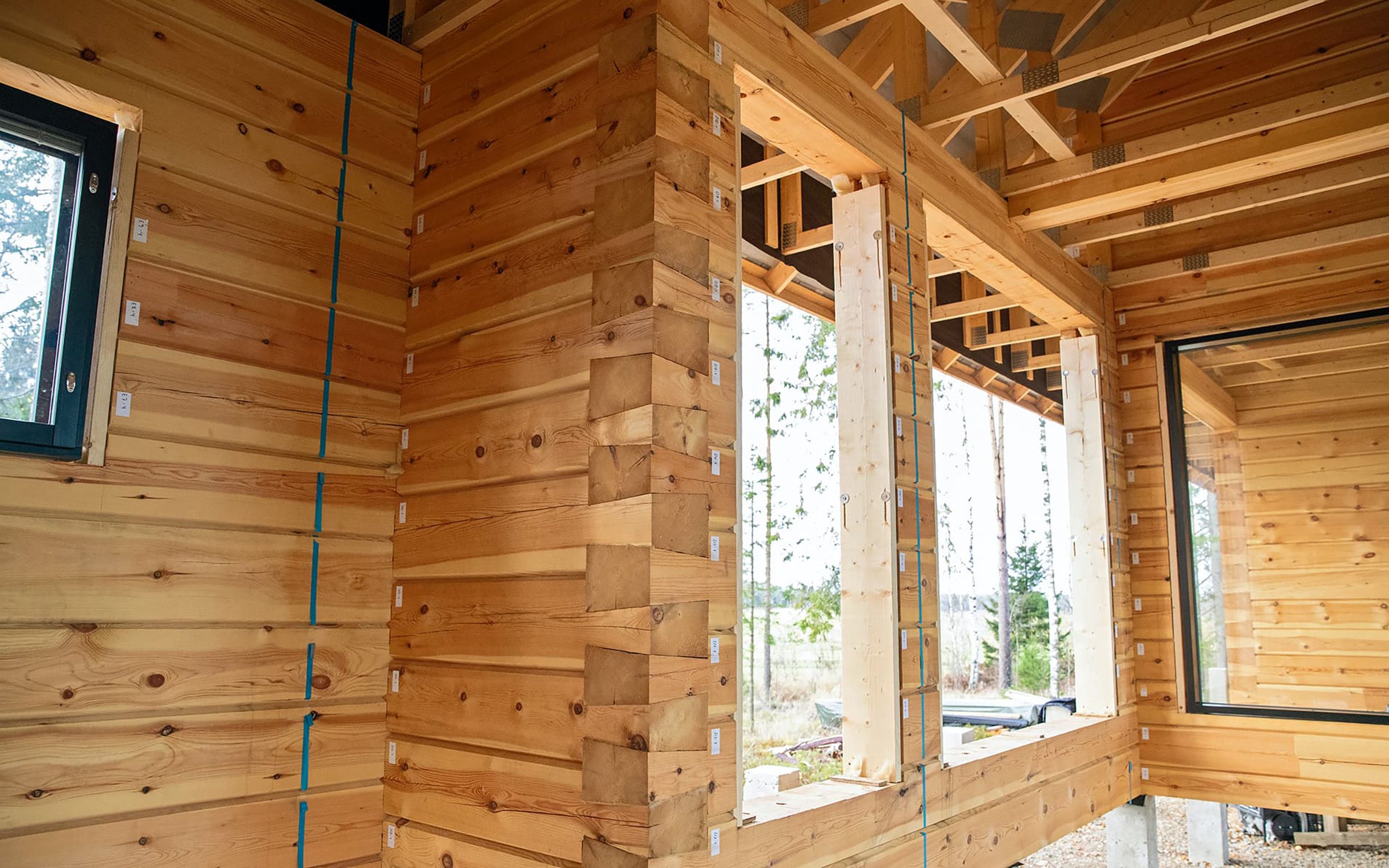 Vaaran Aihkitalot - Massiivihirsi